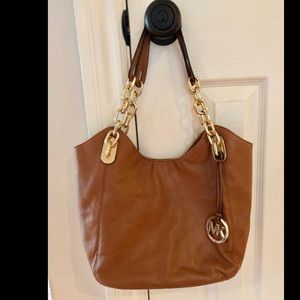 Michael Kors Lilly handbag in walnut leather